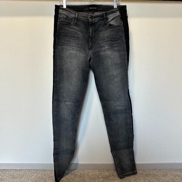 Black Orchid Liquify Jude Mid Rise Skinny Jeans - Picture 1 of 5